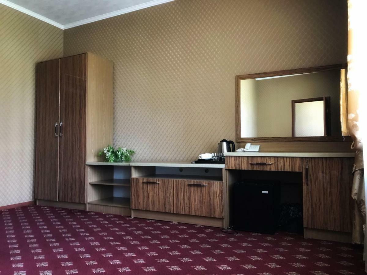 Park House Taldykorgan 호텔 외부 사진